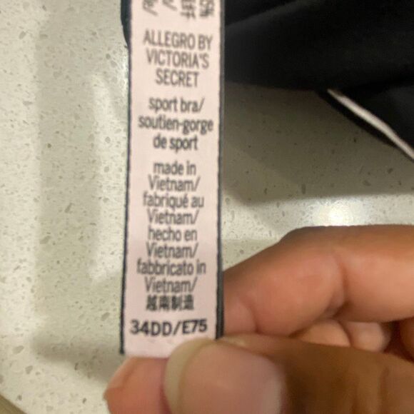 Victoria’s Secret Allegro sports bra size 34DD - Picture 8 of 8